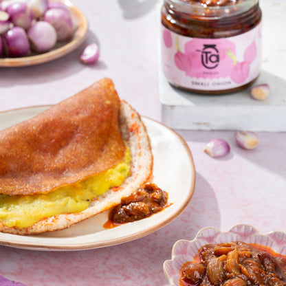 Small Onion & Mango Oilve Pickle - 150gm Made with Cold Pressed Oil